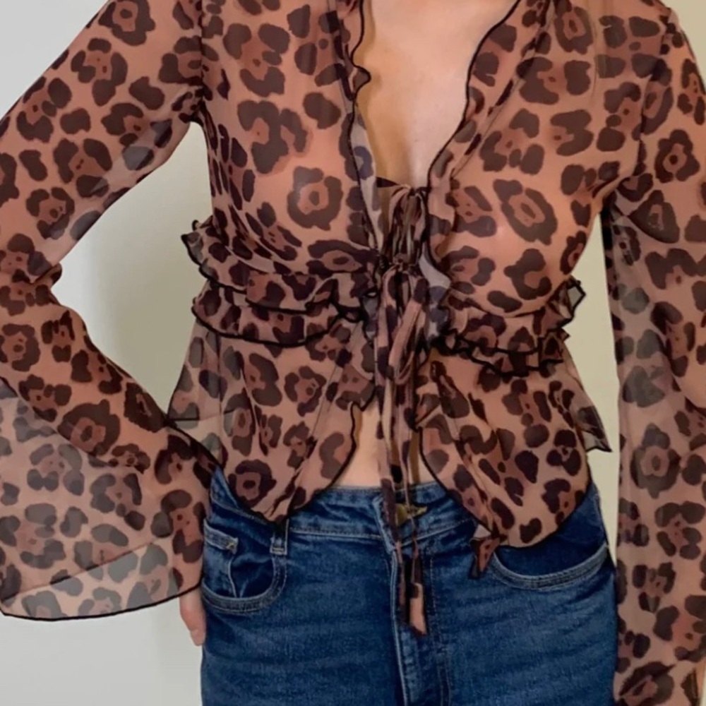 Ladies Leopard Long sleeve top